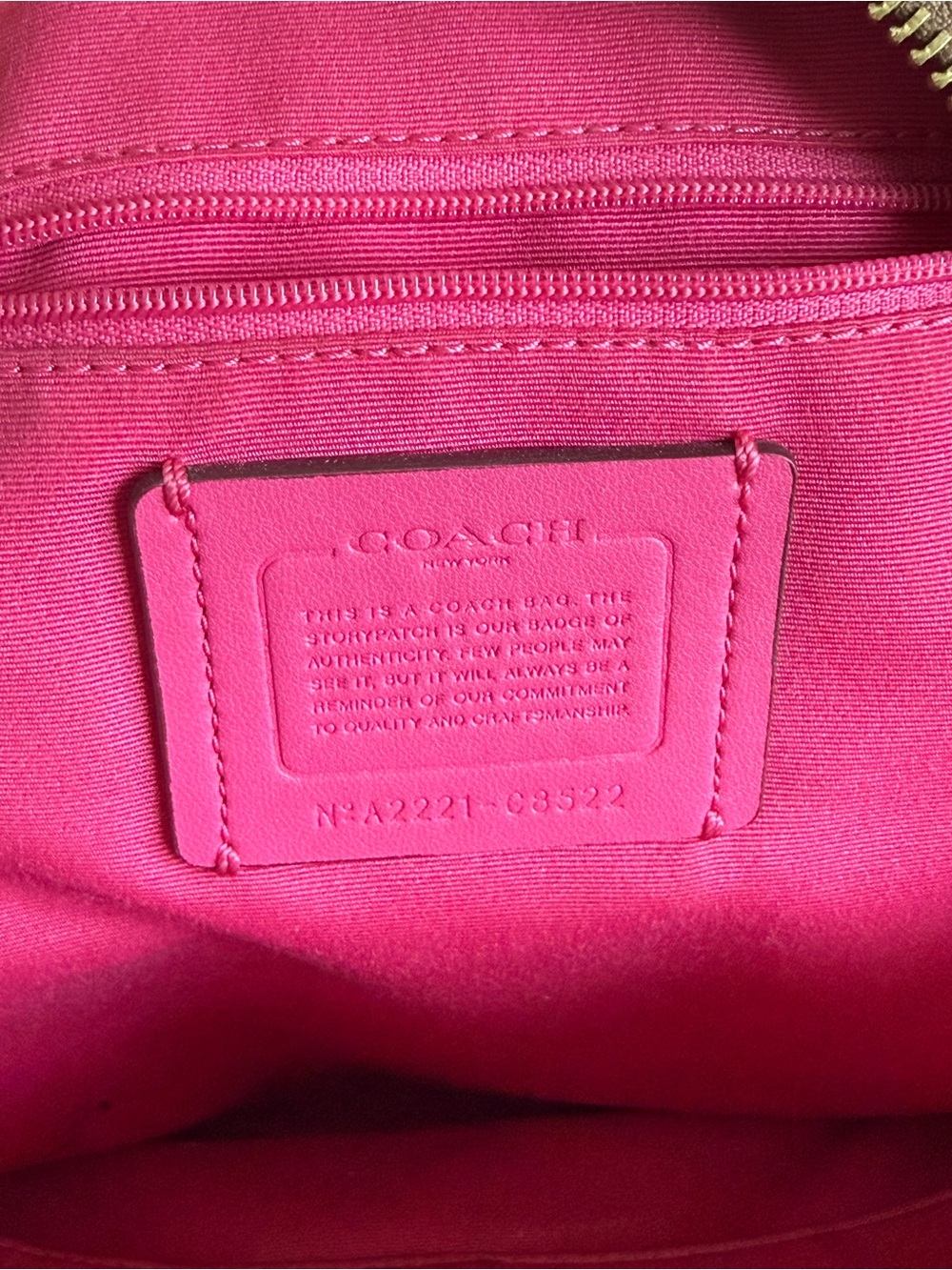 Court Backpack In Signature Canvas c8522 - Picture 9 of 14